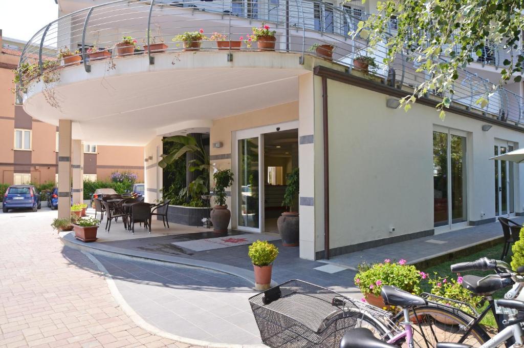 Hotel La Ninfea Montesilvano Exterior foto